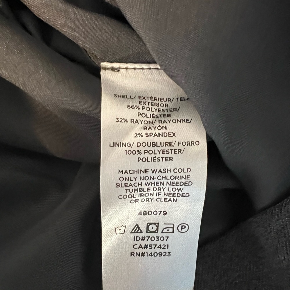 NWT! LOFT Charcoal Gray Bow-Detail Wrap Mini Skirt. Size 2. - Picture 7 of 8